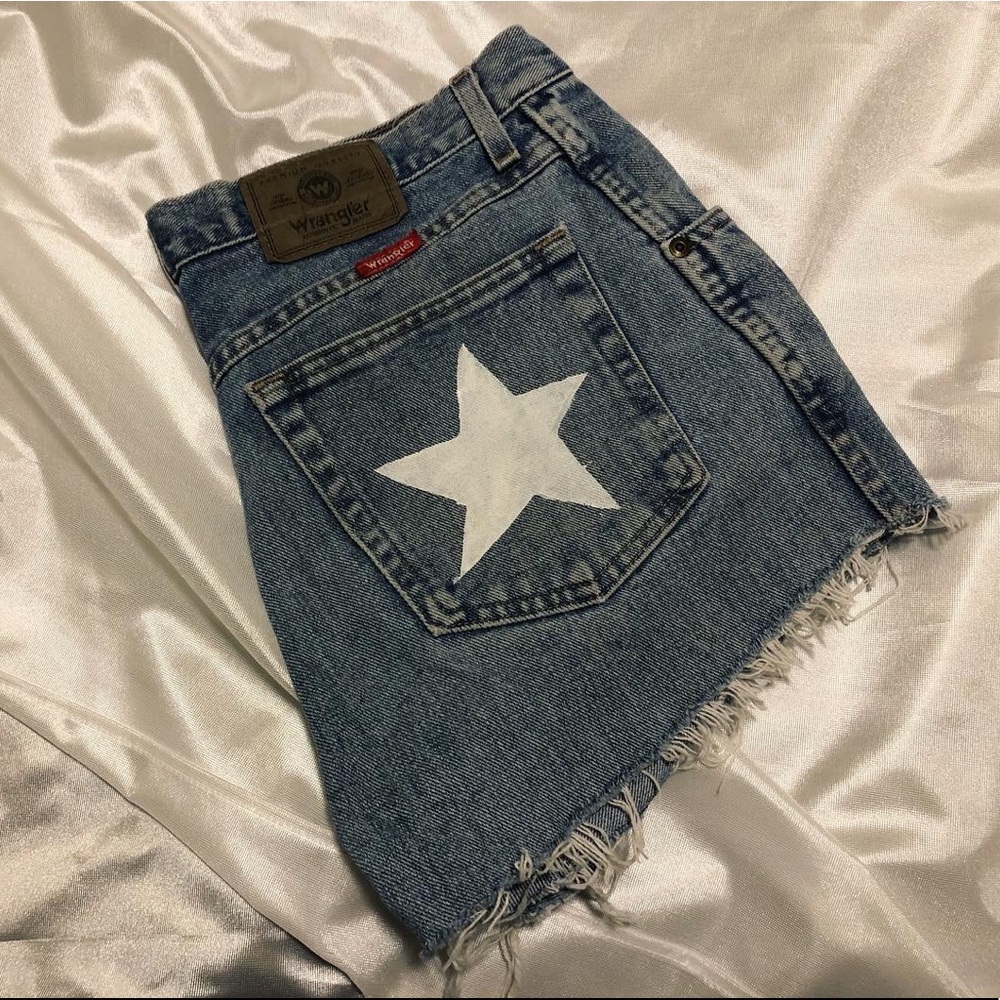 Wrangler Hand painted denim shorts